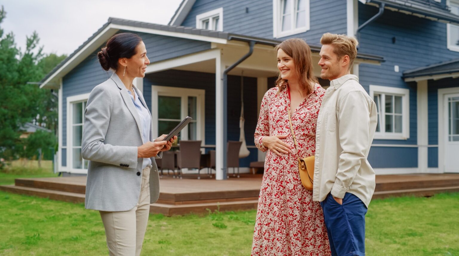 Crafting Competitive Offers in a High-Demand Housing Market