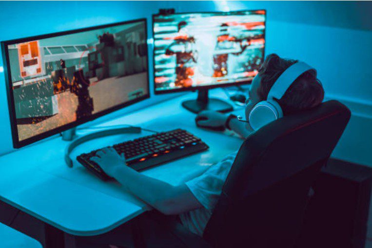 How Online Gaming Keeps Evolving With Technology How Online Gaming Keeps Evolving With Technology